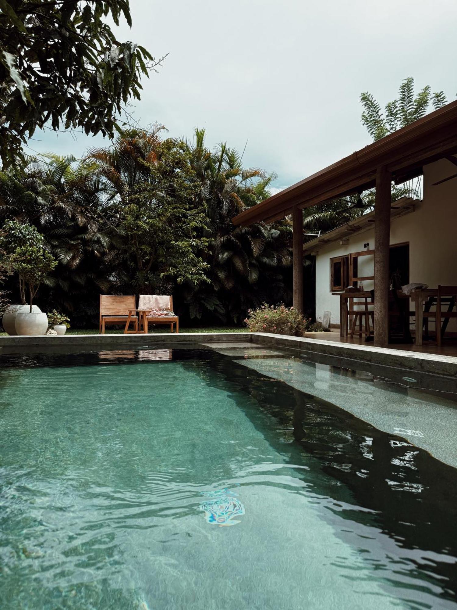 Ceylon Sliders Hotel เวลิกามา ห้อง รูปภาพ